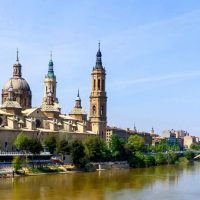 Zaragoza_Basílica_del_Pilar_y_río_Ebro